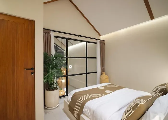 Luxury Designer Loft -private Pool Ferienhaus Uluwatu