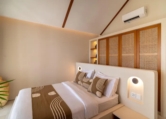 Luxury Designer Loft -private Pool
